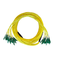 Breakout-Kabel, 24-polig, SM, G657A1, LC/APC (Fanout-Länge 1,6m)-LC/APC (Fanout-Länge 1,6m), CPR Dca, gelb, 15m